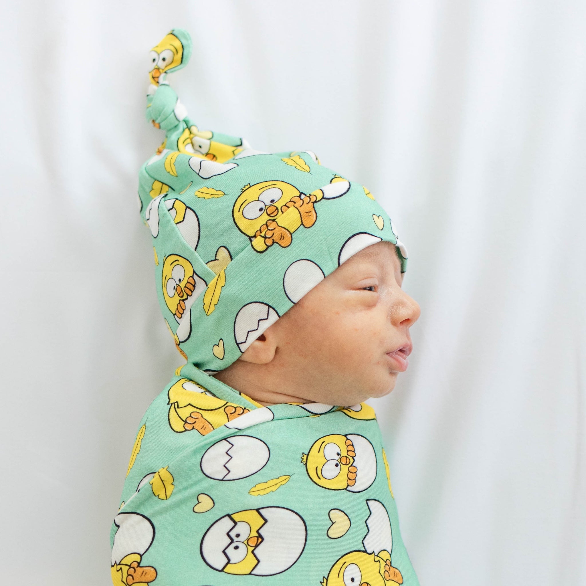 Tegan baby hat with best sale top knot